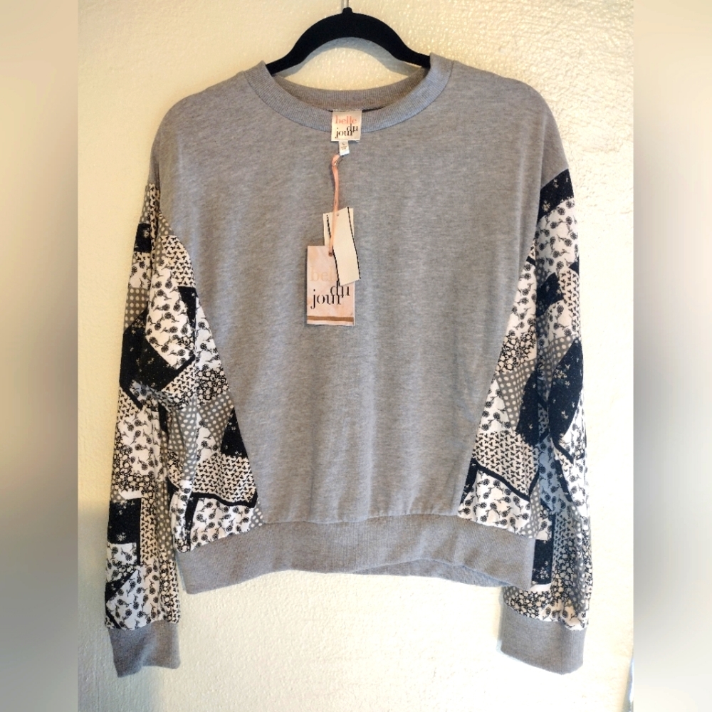 NWT Belle du jour L crop sweater